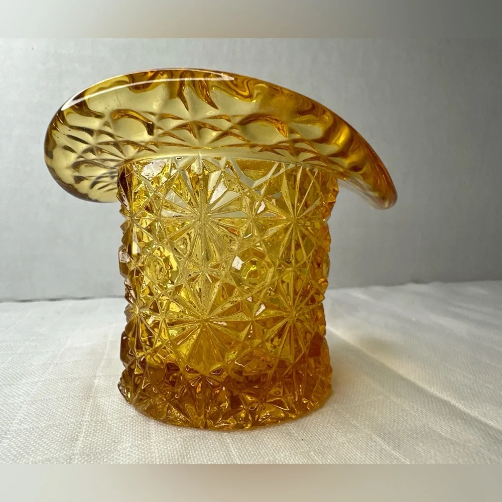 Vintage Fenton yellow glass top hat